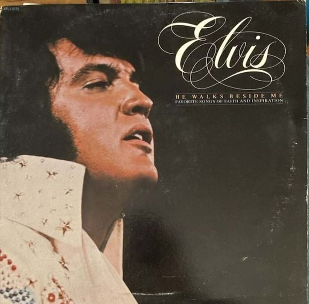 VG+/VG+:Elvis Presley He Walks Beside Me Vinyl LP Record